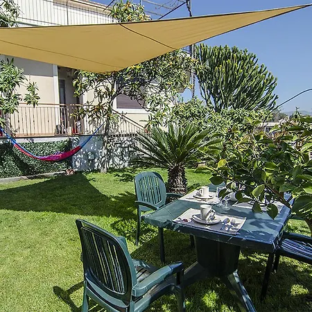 House Etna View Daire